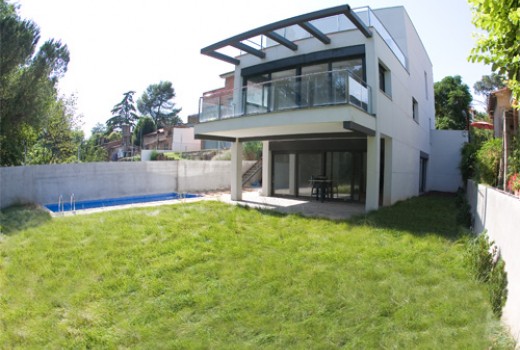 Chalet - Sale - Barcelona - Barcelona