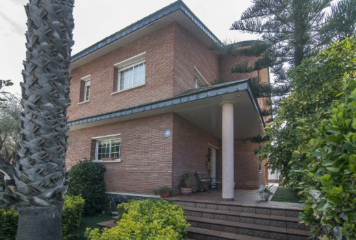 Chalet - Sale - Castelldefels - Castelldefels