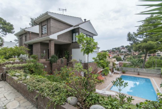 Chalet - Sale - Castelldefels - Castelldefels