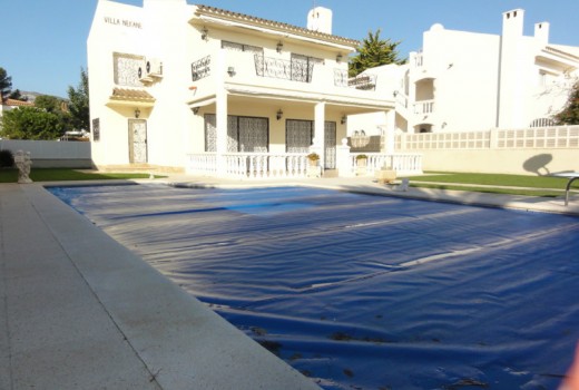 Chalet - Venta - Miami Playa - Miami Playa