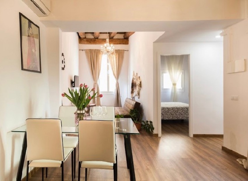 Продажа - Piso -
Barcelona - El Gòtic