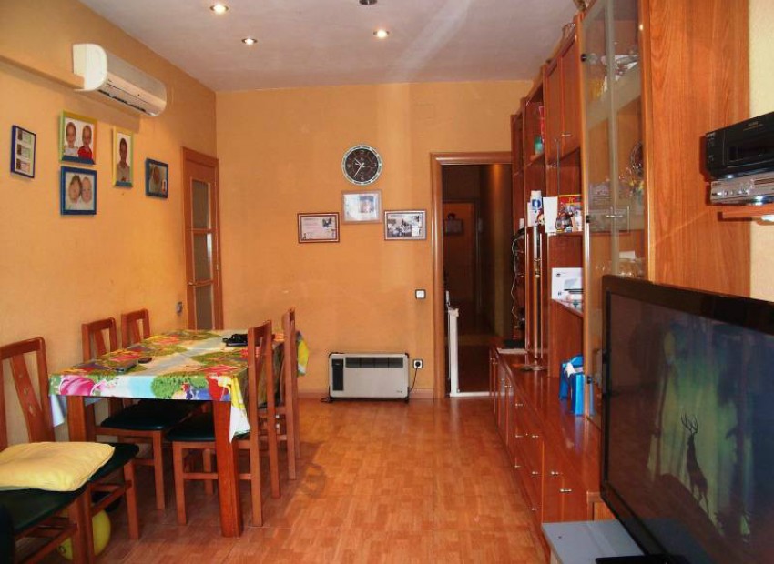 Продажа - Piso -
Barcelona - El Poblenou