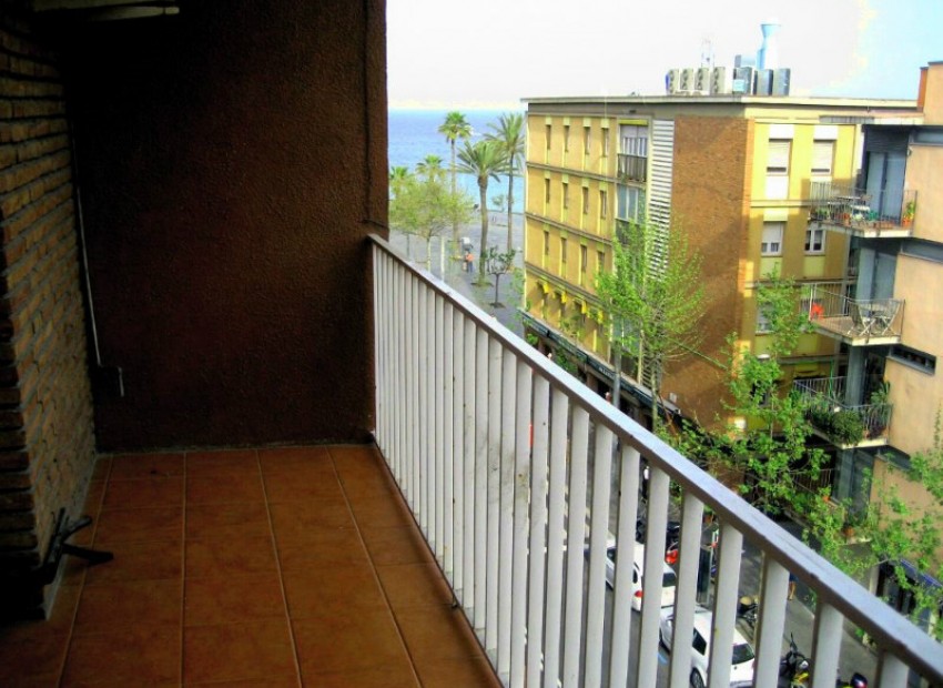 Продажа - Piso -
Barcelona