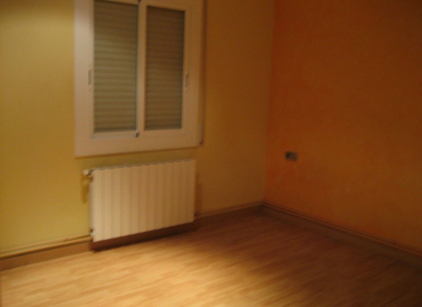 Продажа - Piso -
Barcelona