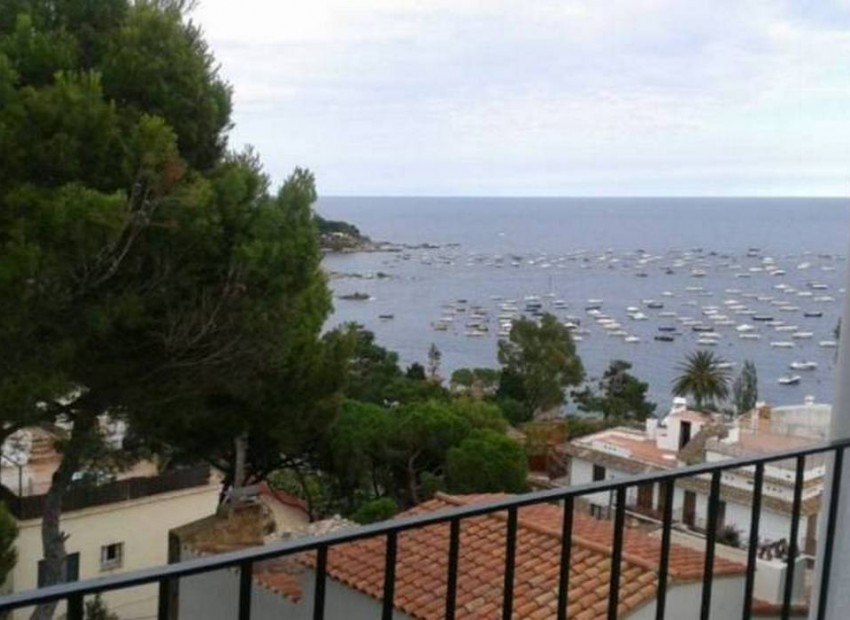 Продажа - Piso -
Begur, Calella de Palafrugell - mar
