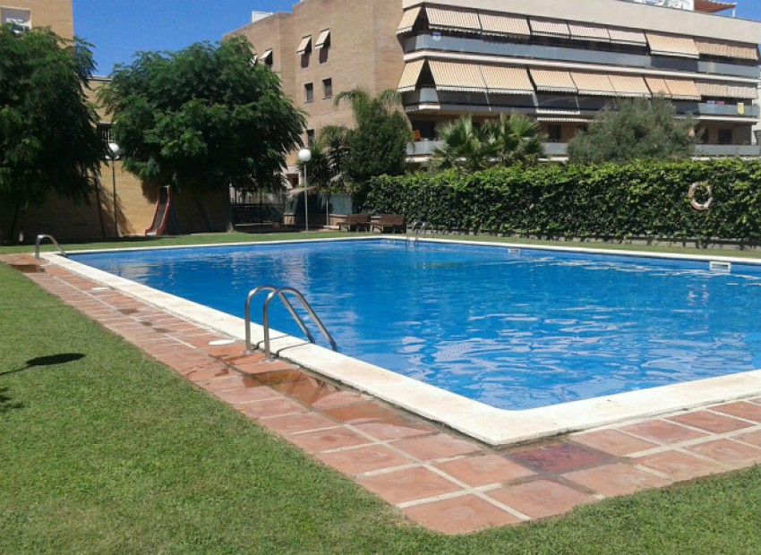 Продажа - Piso -
Cunit