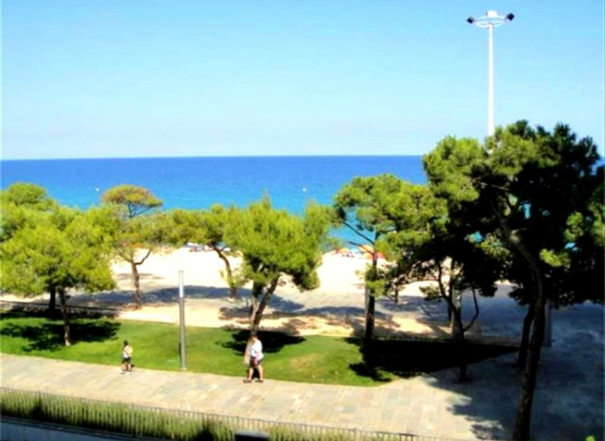 Продажа - Piso -
Patja de Aro - Sant Feliu de Guixols - Sant Antoni de Calonge - Costa