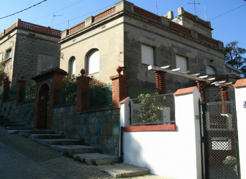 Продажа - Вилла -
Eixample