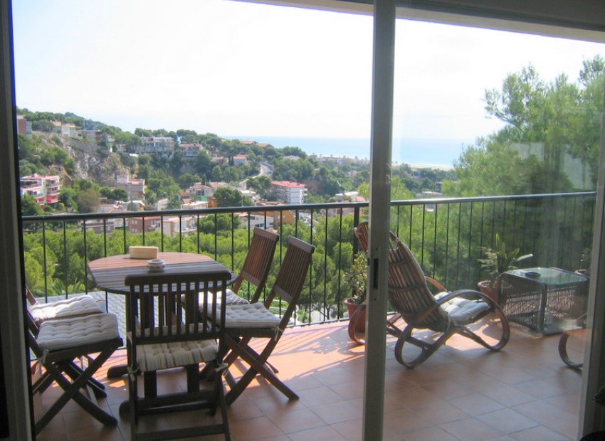 Sale - Chalet -
Castelldefels