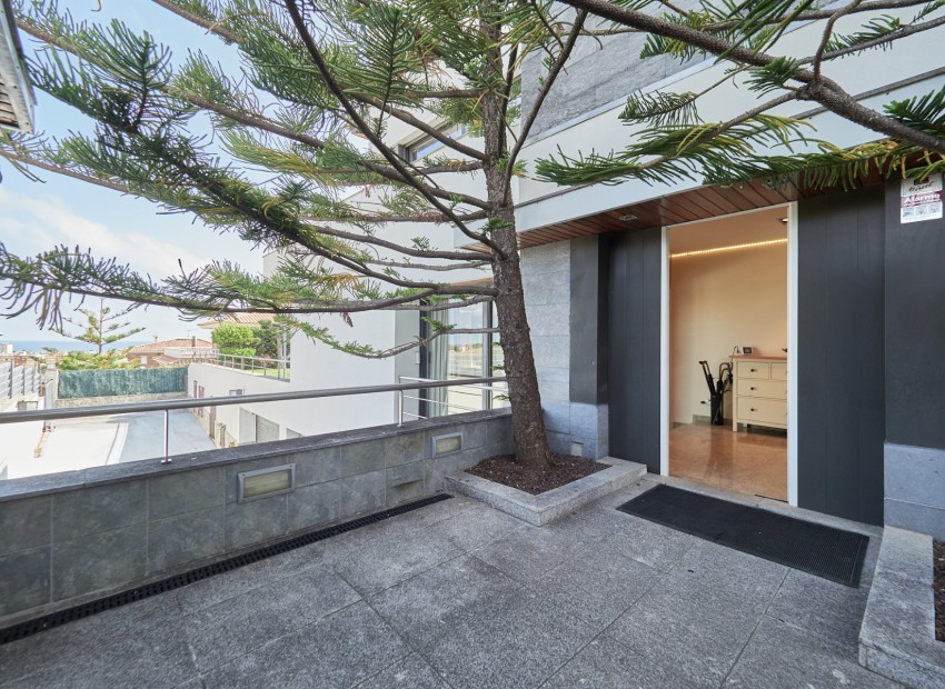 Sale - Chalet -
Cunit