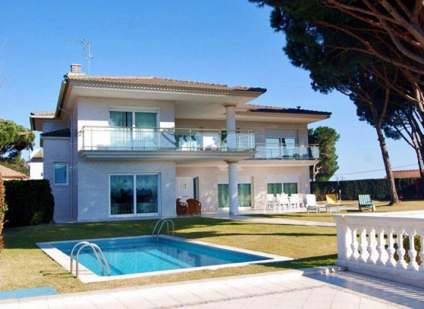 Sale - Chalet -
Lloret de mar - Blanes - Tossa de mar - 1