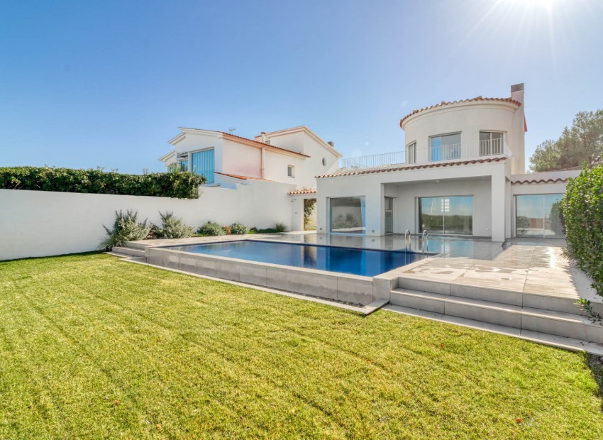 Sale - Chalet -
Roses, Empuriabrava, L'Escala - 1
