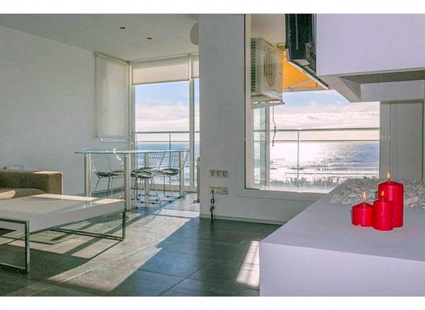 Sale - Piso -
Barcelona alrededor - Barcelona - Sitges, Gava, Castelldefels