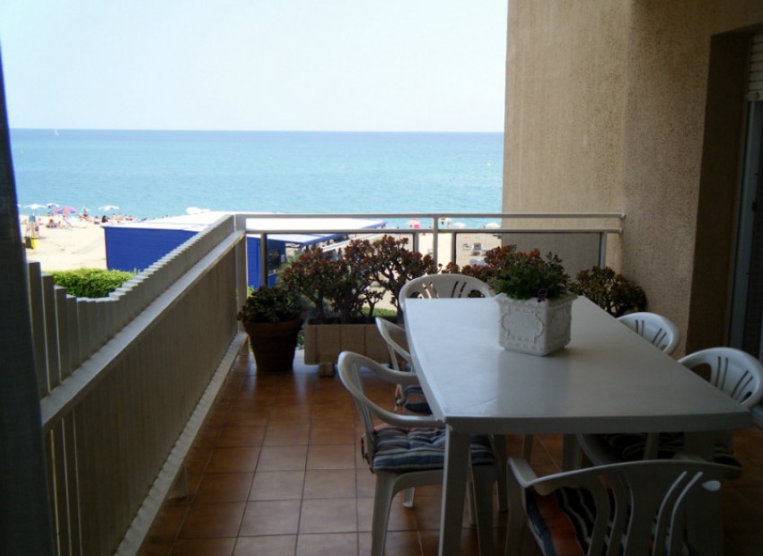 Sale - Piso -
Barcelona