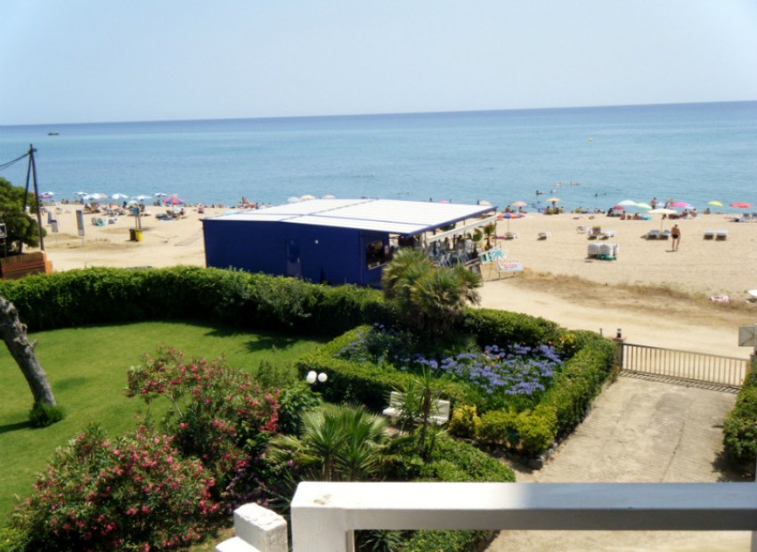 Sale - Piso -
Barcelona