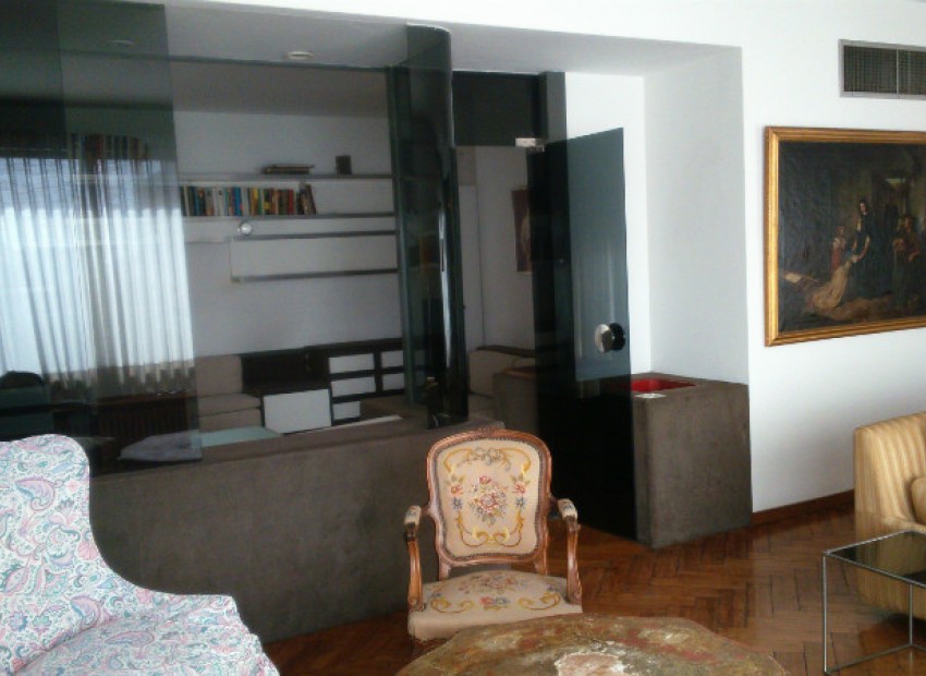 Sale - Piso -
Barcelona