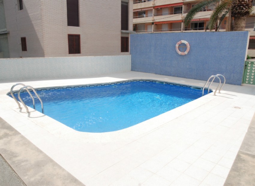 Sale - Piso -
Calafell
