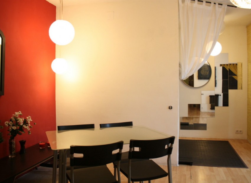 Sale - Piso -
Eixample