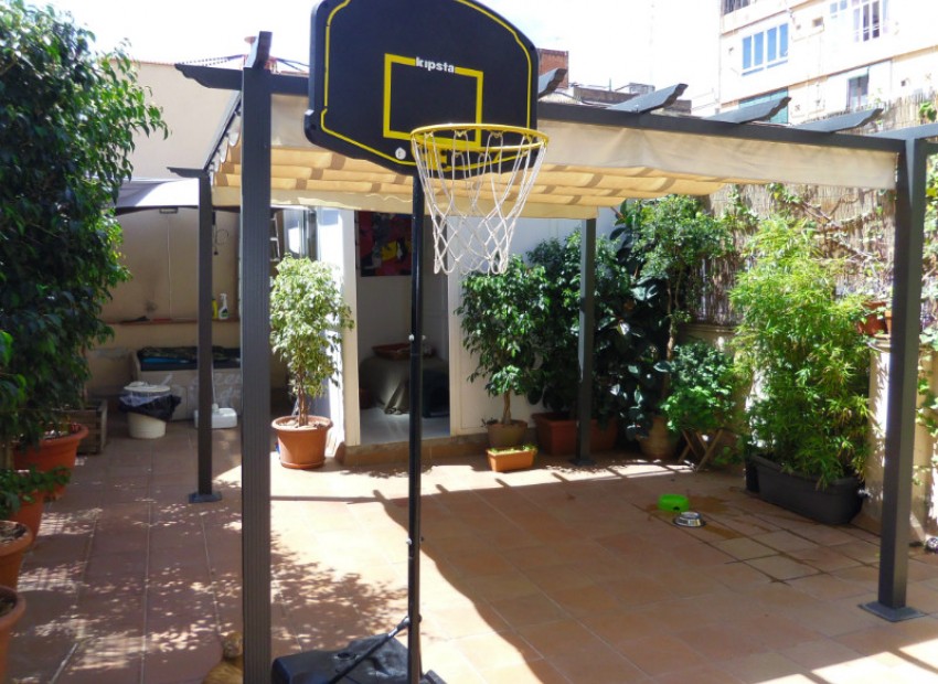 Sale - Piso -
Eixample