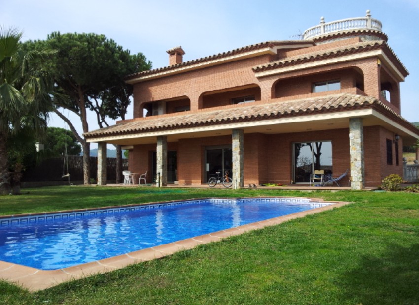 Venda - Chalet -
Barcelona alrededor - Barcelona - Mataro