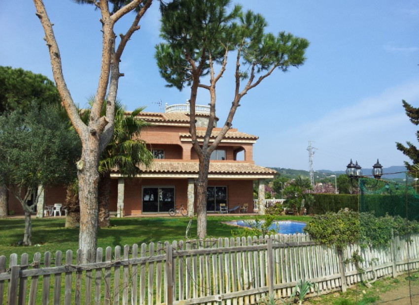 Venda - Chalet -
Barcelona alrededor - Barcelona - Mataro