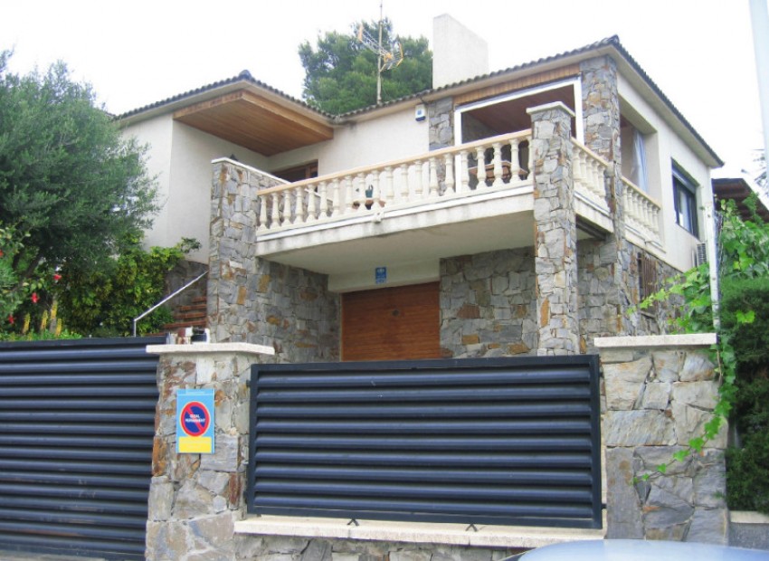 Venda - Chalet -
Calafell