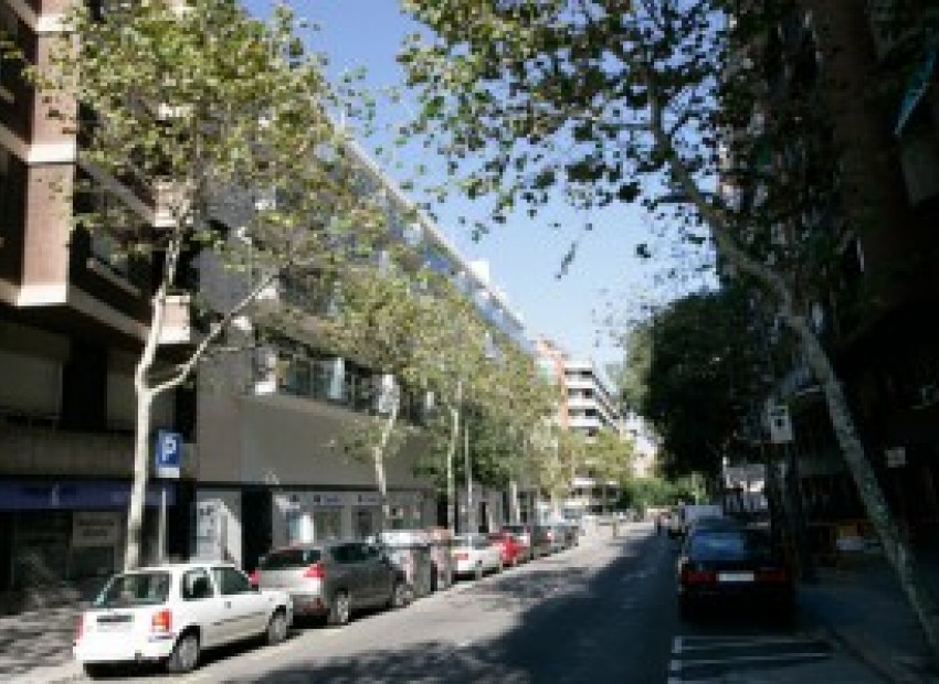 Venda - Piso -
Barcelona