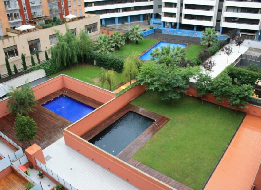 Venda - Piso -
Barcelona