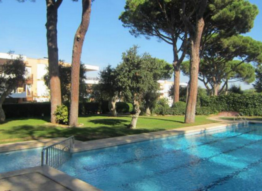 Venda - Piso -
Begur, Calella de Palafrugell - mar