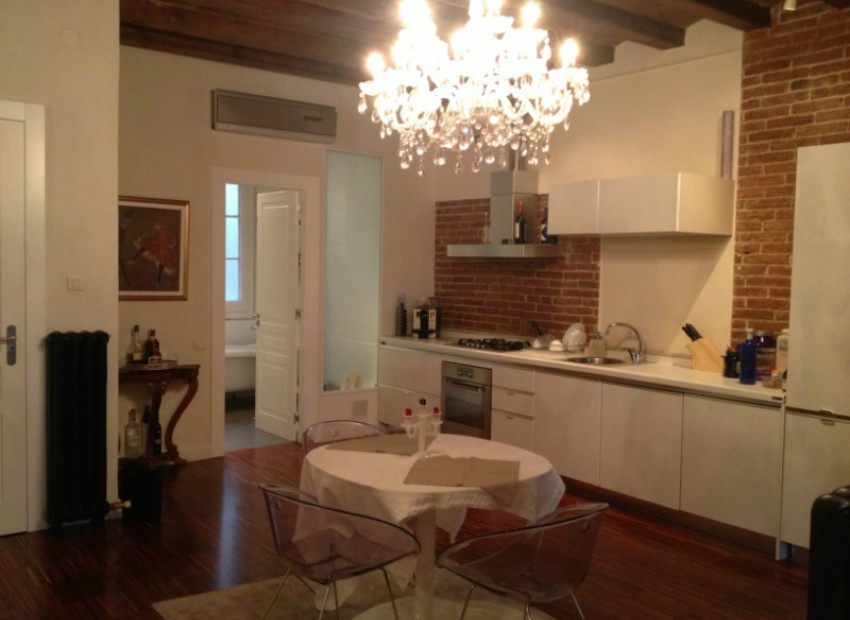 Venda - Piso -
Eixample