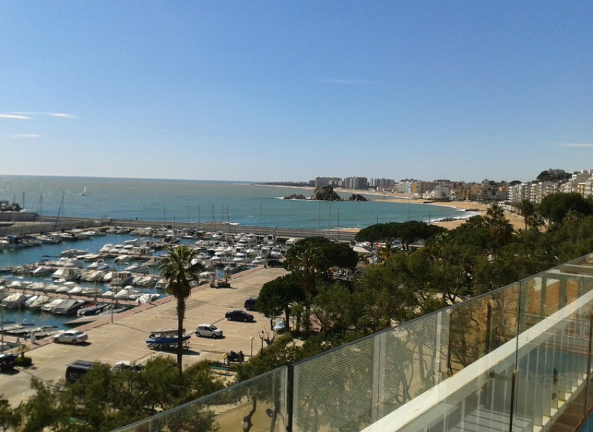 Venda - Piso -
Lloret de mar - Blanes - Tossa de mar - 1