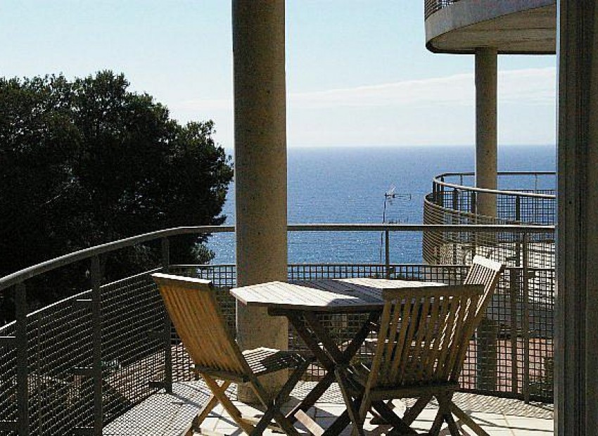 Venda - Piso -
Patja de Aro - Sant Feliu de Guixols - Sant Antoni de Calonge - Costa