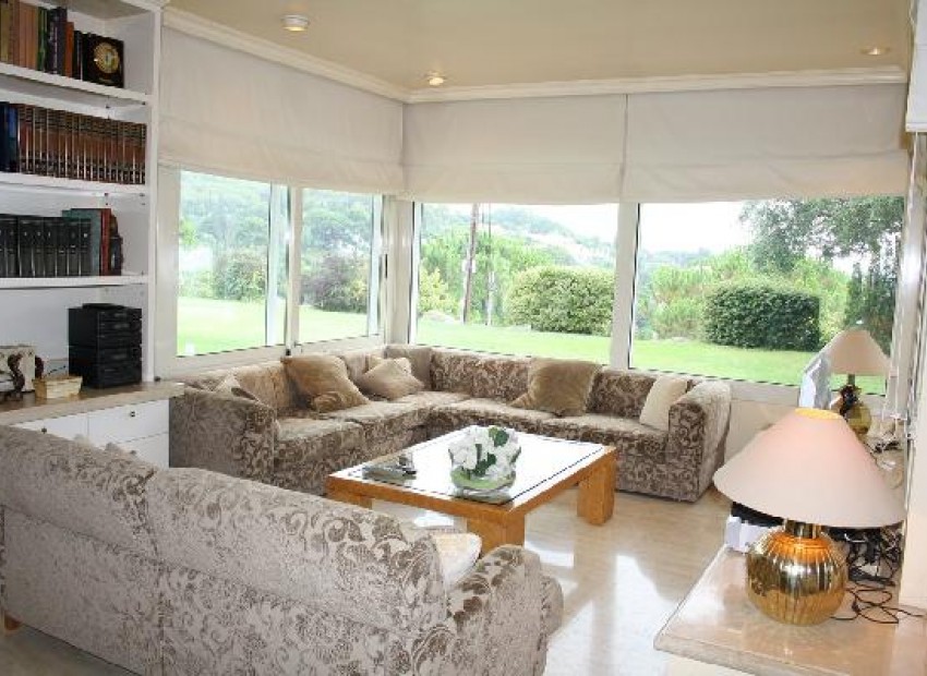 Venta - Chalet -
Barcelona