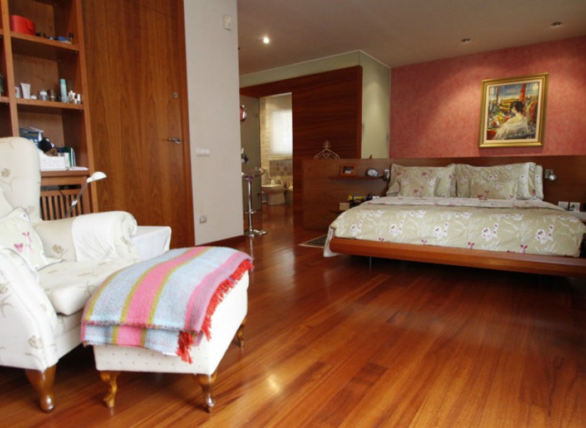 Venta - Chalet -
Castelldefels