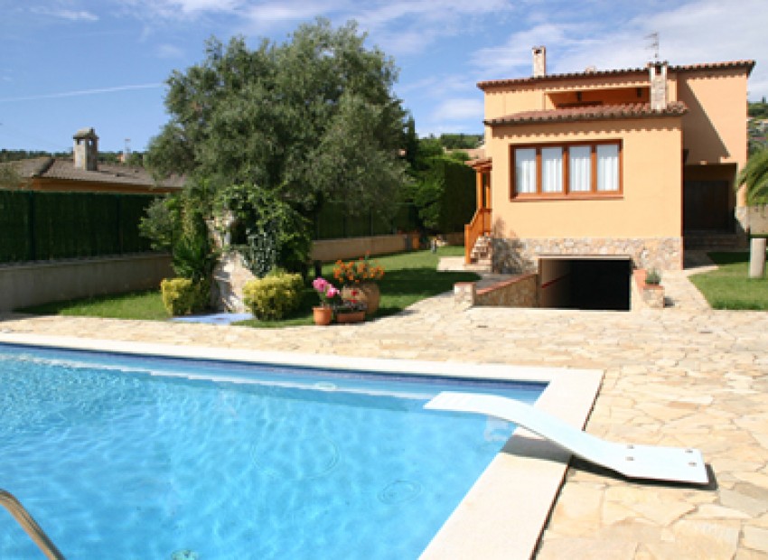 Venta - Chalet -
Patja de Aro - Sant Feliu de Guixols - Sant Antoni de Calonge - Costa