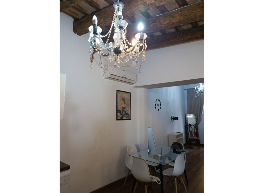 Venta - Piso -
Barcelona - El Gòtic