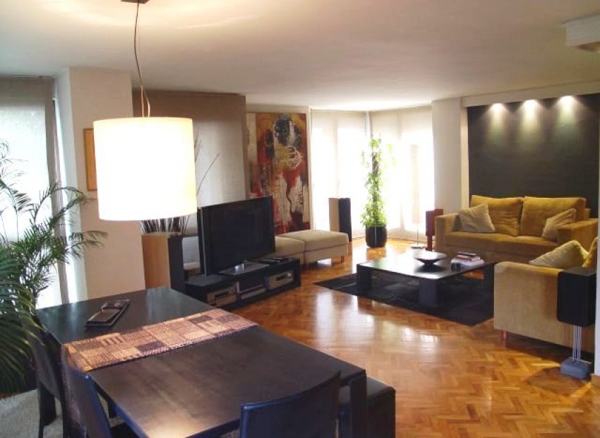 Venta - Piso -
Barcelona