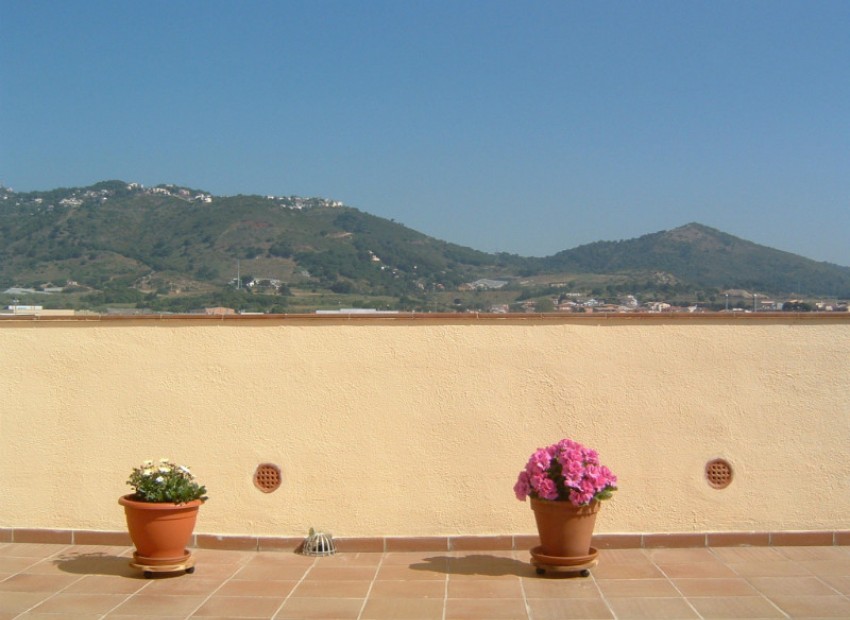 Venta - Piso -
Calella