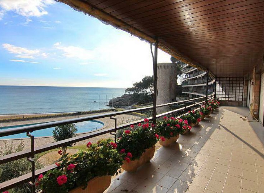 Venta - Piso -
Patja de Aro - Sant Feliu de Guixols - Sant Antoni de Calonge - Costa