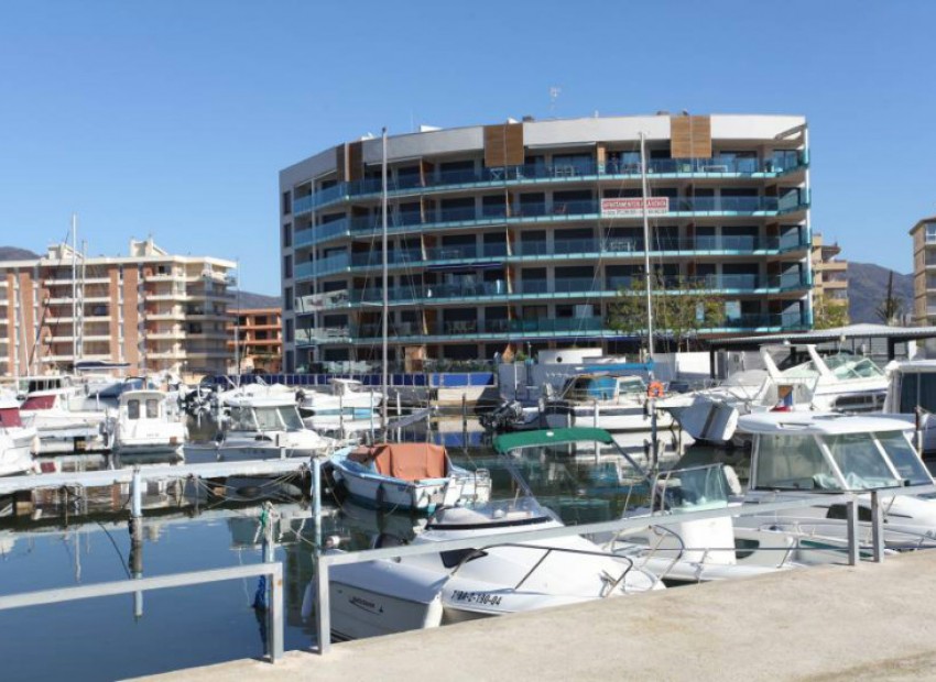 Venta - Piso -
Roses, Empuriabrava, L'Escala - 1