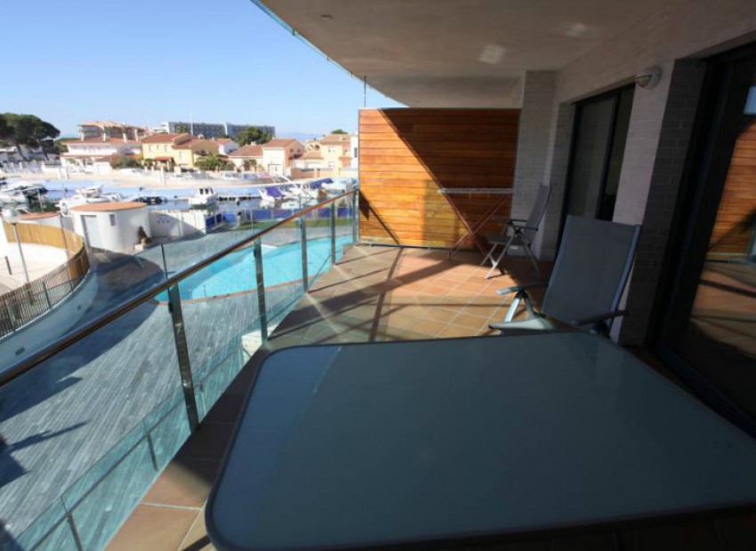 Venta - Piso -
Roses, Empuriabrava, L'Escala - 1