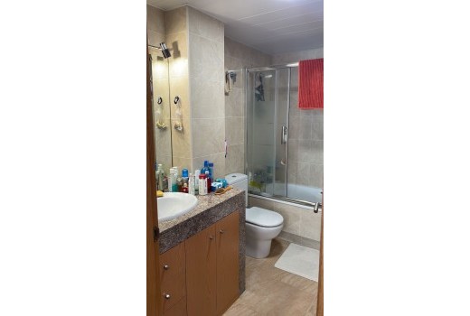 Sale - Piso -
Cubellas