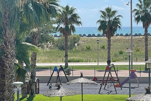 Sale - Piso -
Cubellas