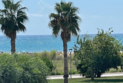 Sale - Piso -
Cubellas