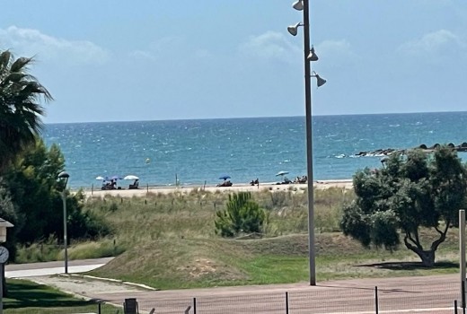 Sale - Piso -
Cubellas