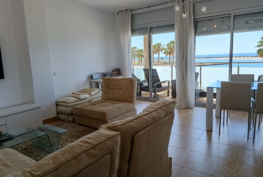 Sale - Piso -
Cubellas