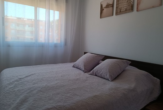 Sale - Piso -
Cubellas