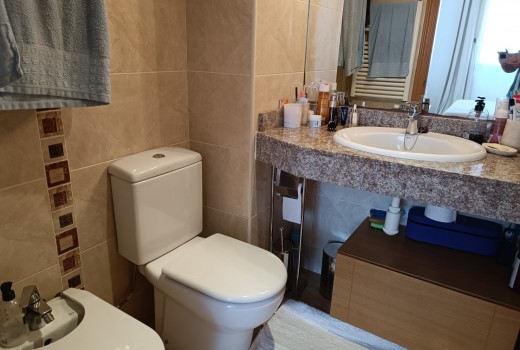 Sale - Piso -
Cubellas