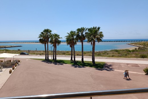 Sale - Piso -
Cubellas