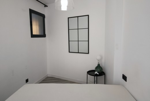 Venta - Piso -
Barcelona - El Gòtic